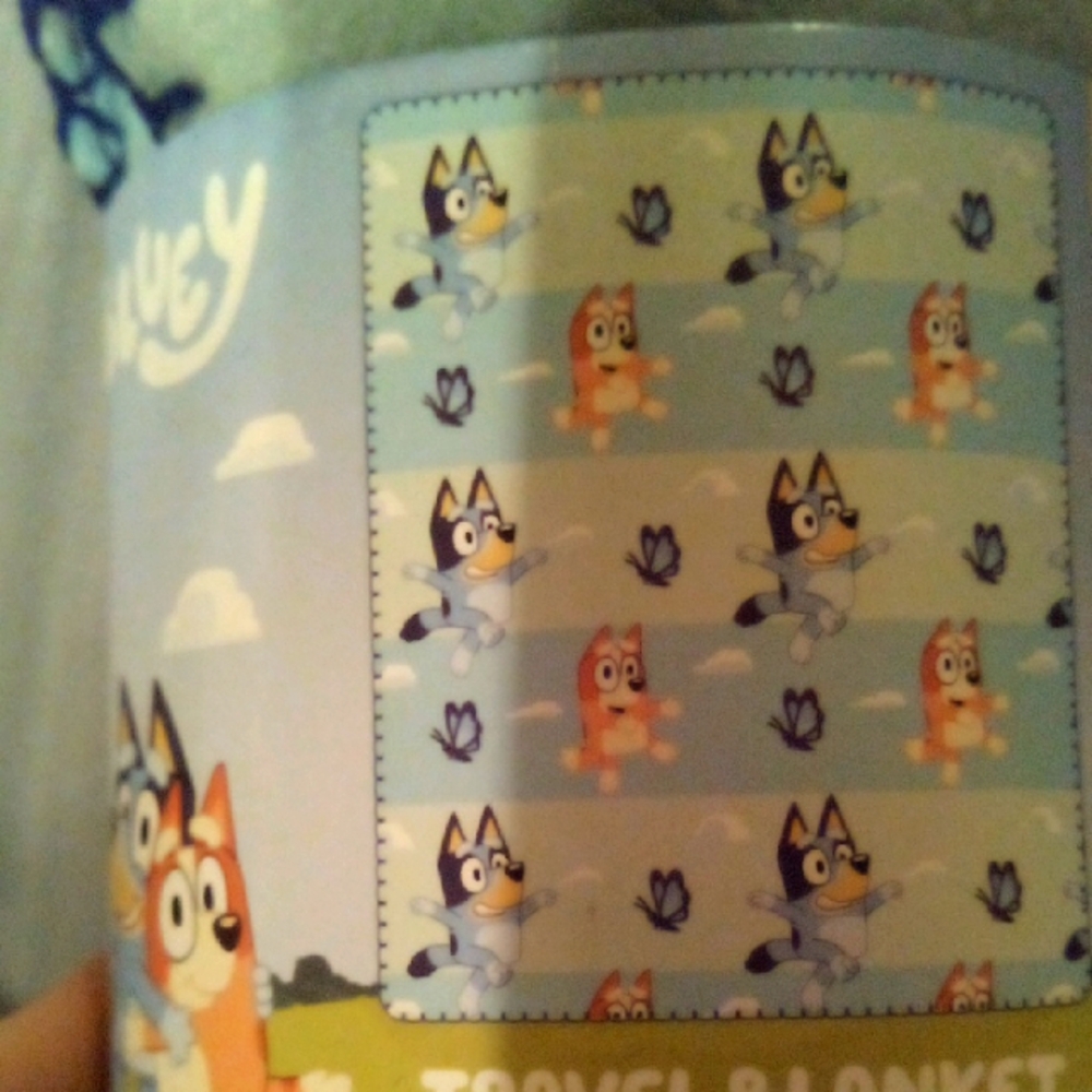Bluey Kids Travel Blanket - Blue and Orange